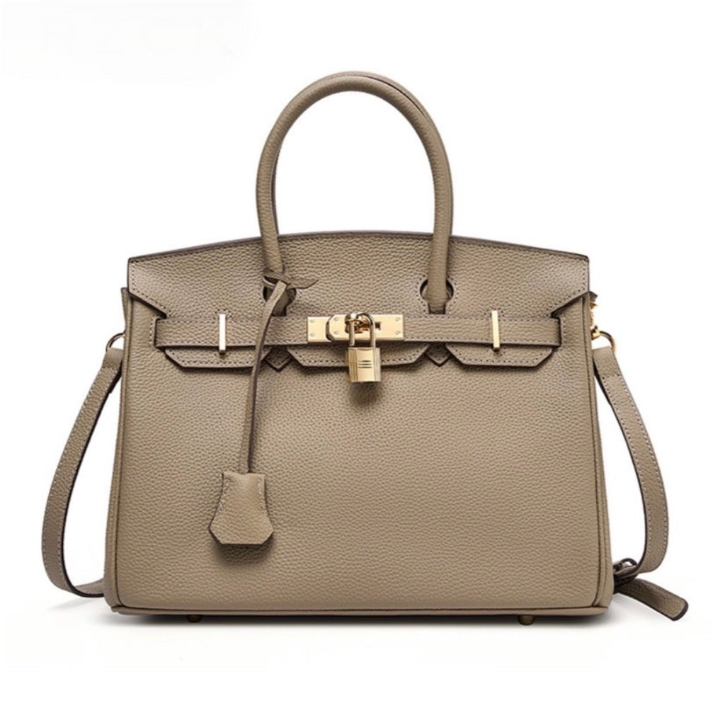 RHEA HANDBAG IN BLACK (30cm)