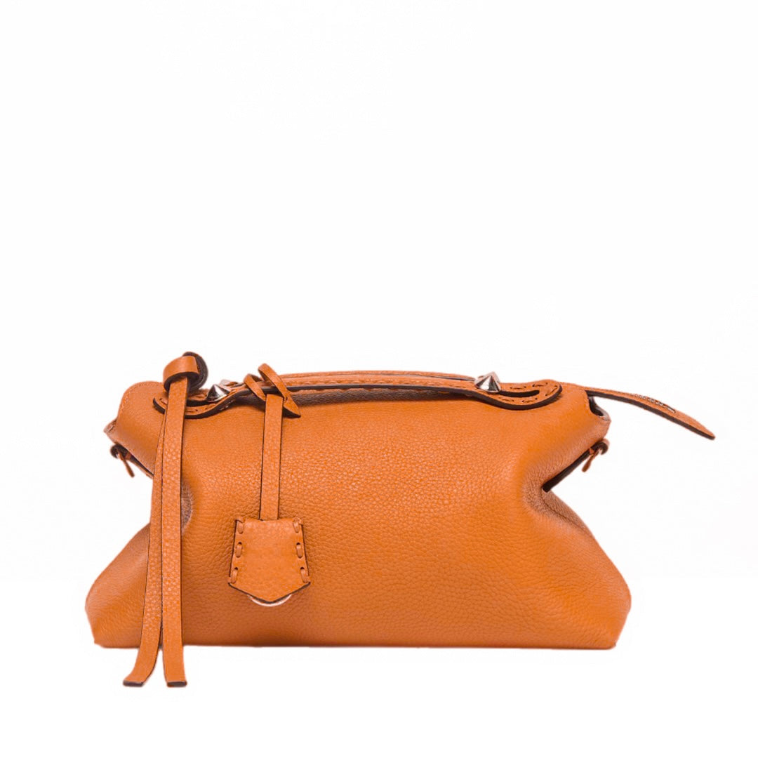 GAIA HANDBAG IN BLACK