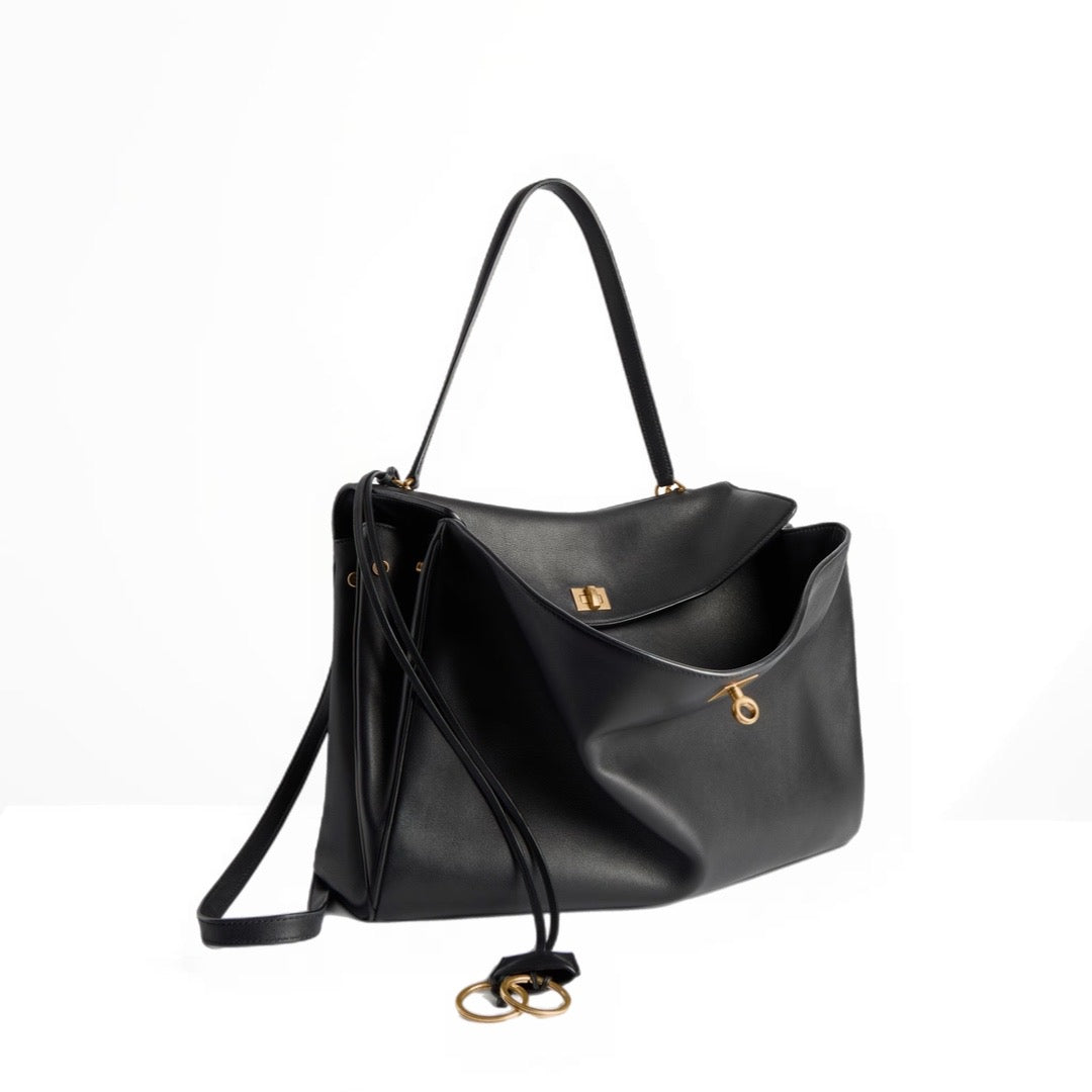 ATHENA MEDIUM HANDBAG IN BLACK
