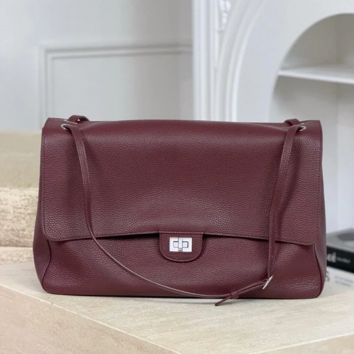 ARTEMIS FLAP BAG MEDIUM IN BURGUNDY (34cm)
