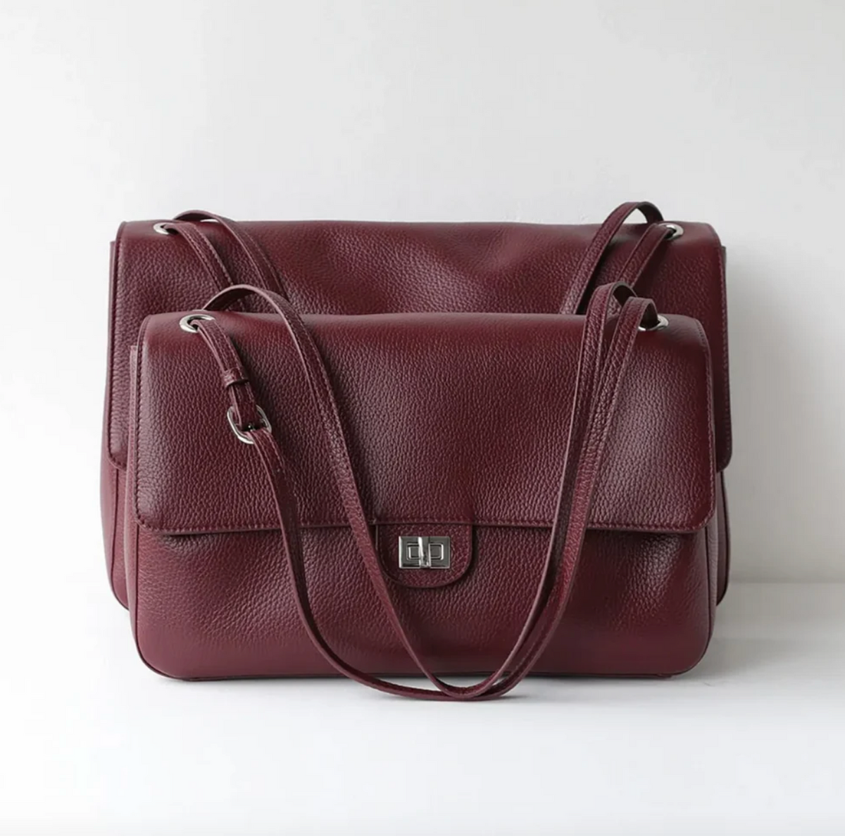 ARTEMIS FLAP BAG MEDIUM IN BURGUNDY (34cm)
